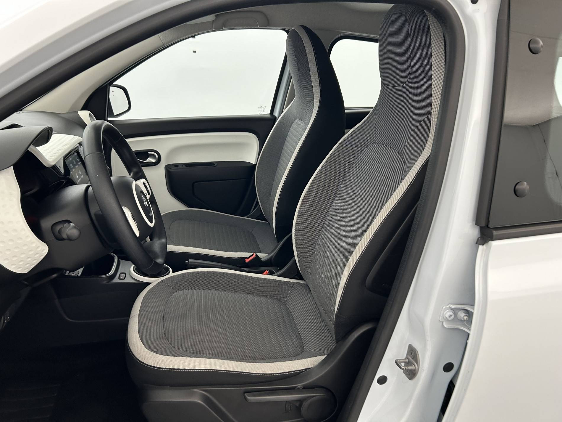 Vente en ligne Renault Twingo 3  SCe 65 au prix de 11 990 €