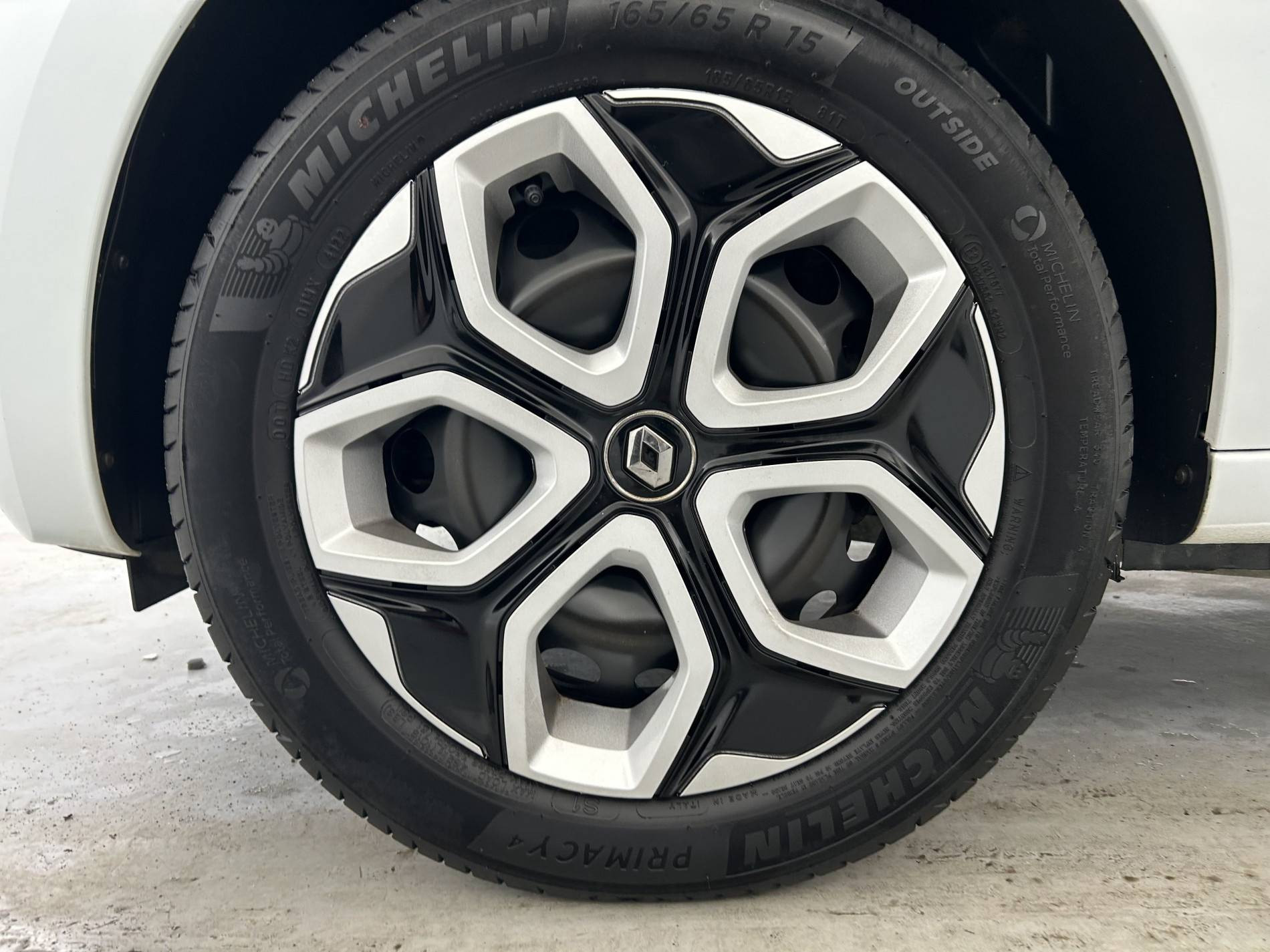 Vente en ligne Renault Twingo 3  SCe 65 au prix de 11 990 €