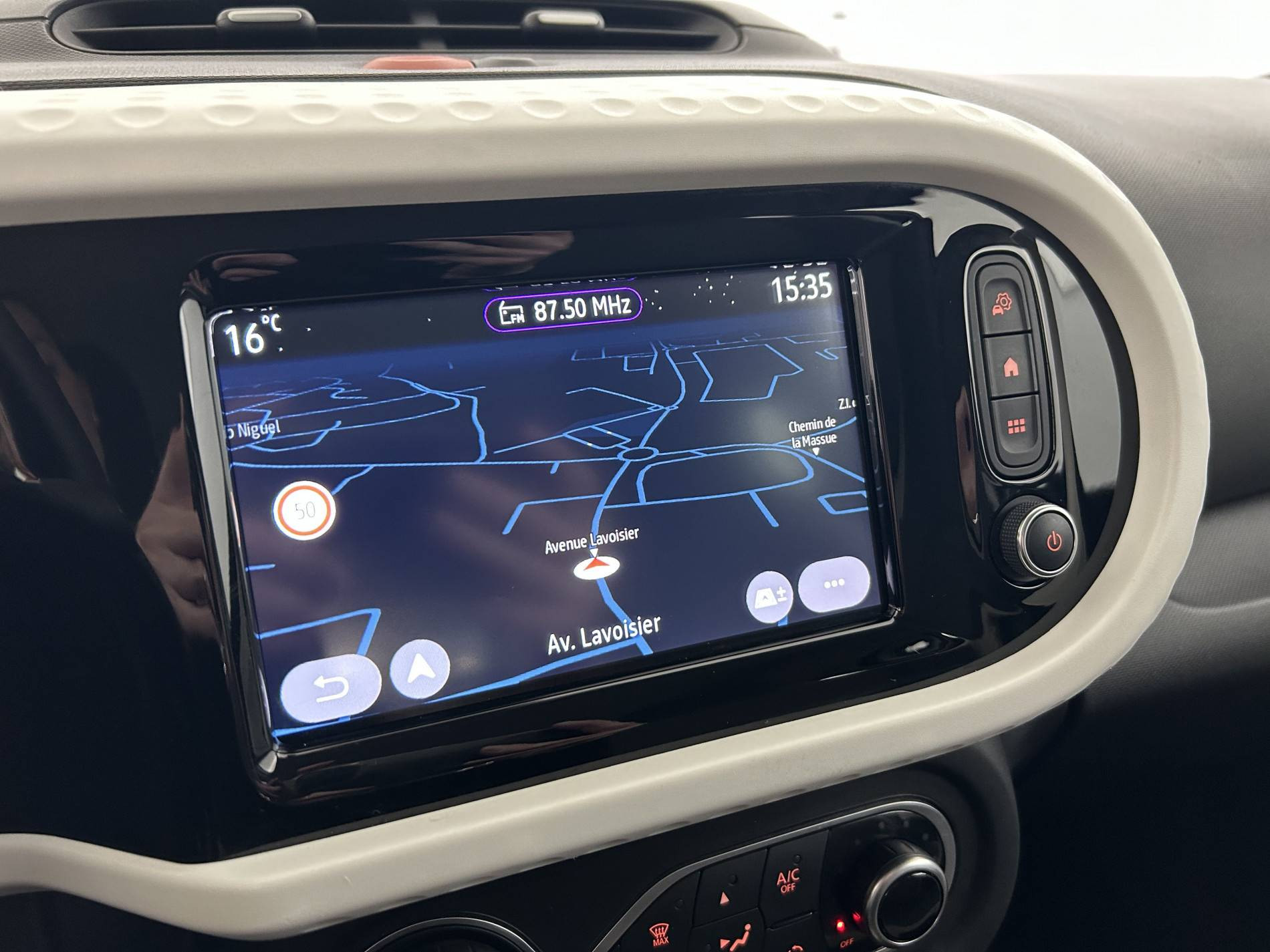 Vente en ligne Renault Twingo 3  SCe 65 au prix de 11 990 €