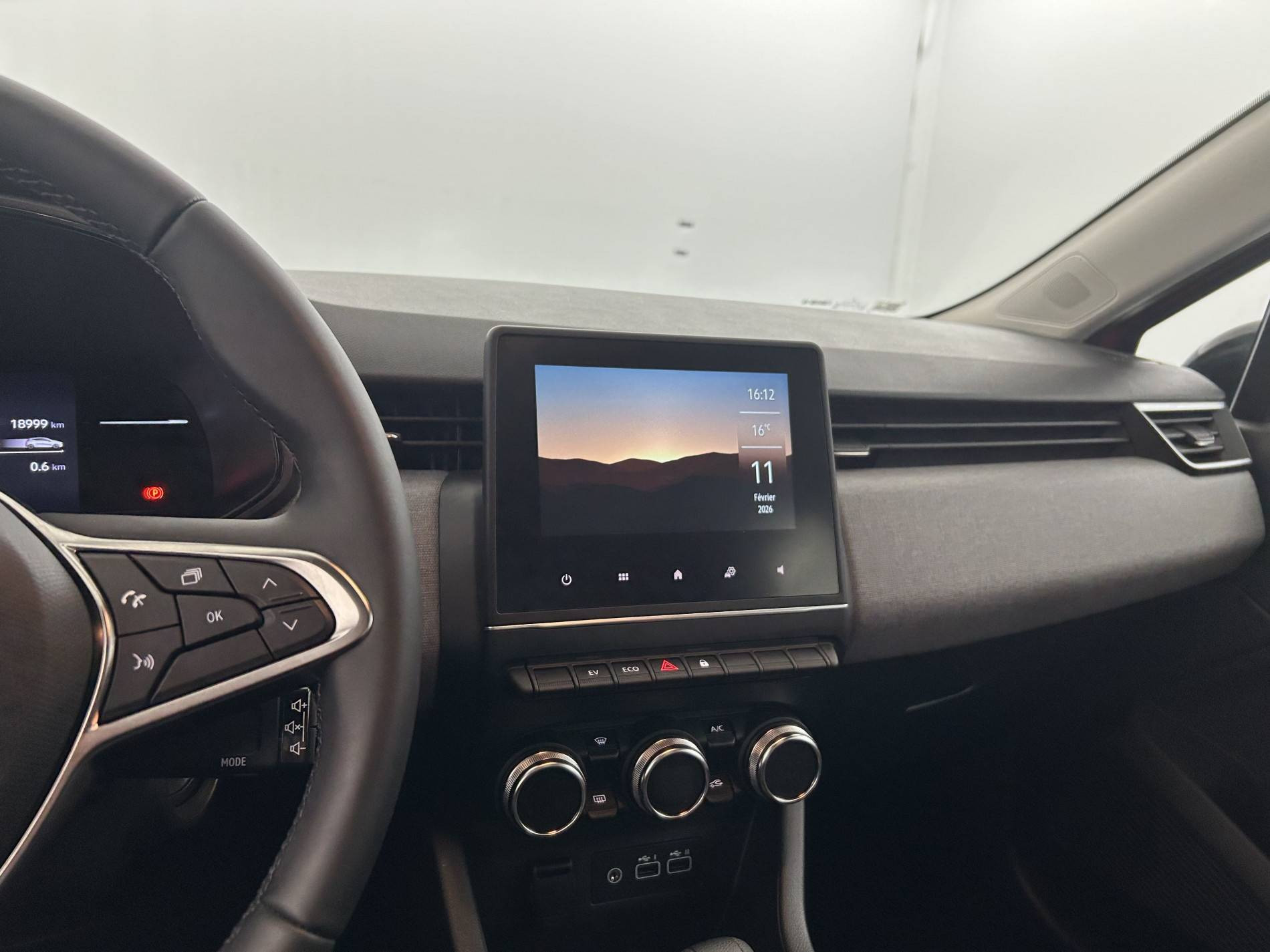 Vente en ligne Renault Clio 5 Clio E-Tech full hybrid 145 ch GSR2 au prix de 20 590 €