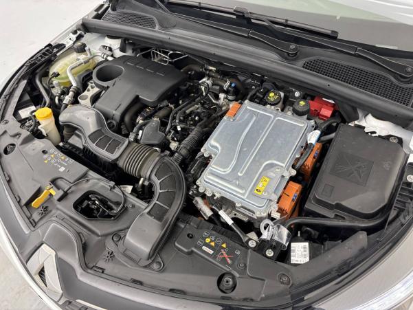 Vente en ligne Renault Clio 5 Clio E-Tech 140 - 21N au prix de 16 490 €