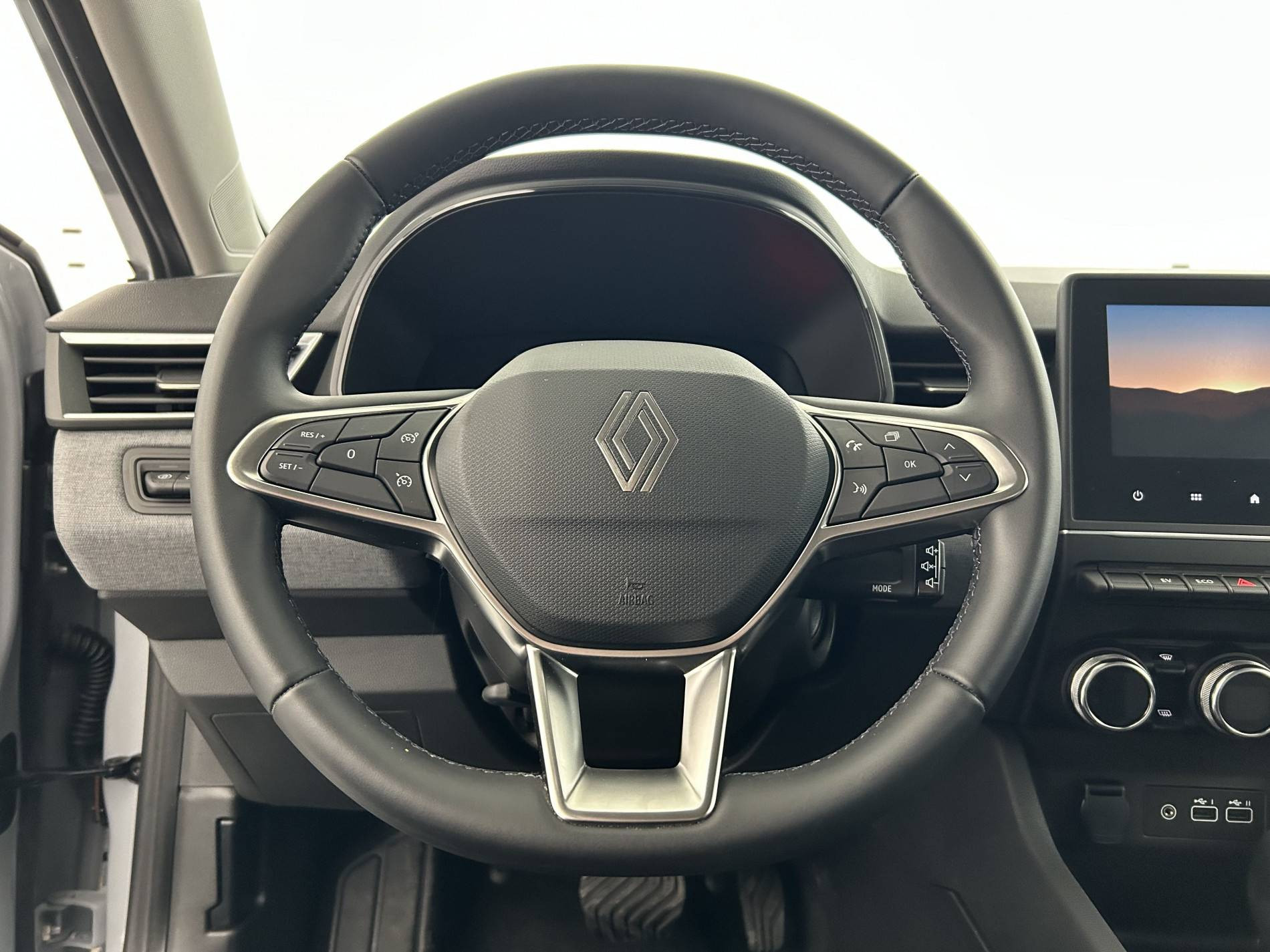 Vente en ligne Renault Clio 5 Clio E-Tech full hybrid 145 au prix de 20 890 €