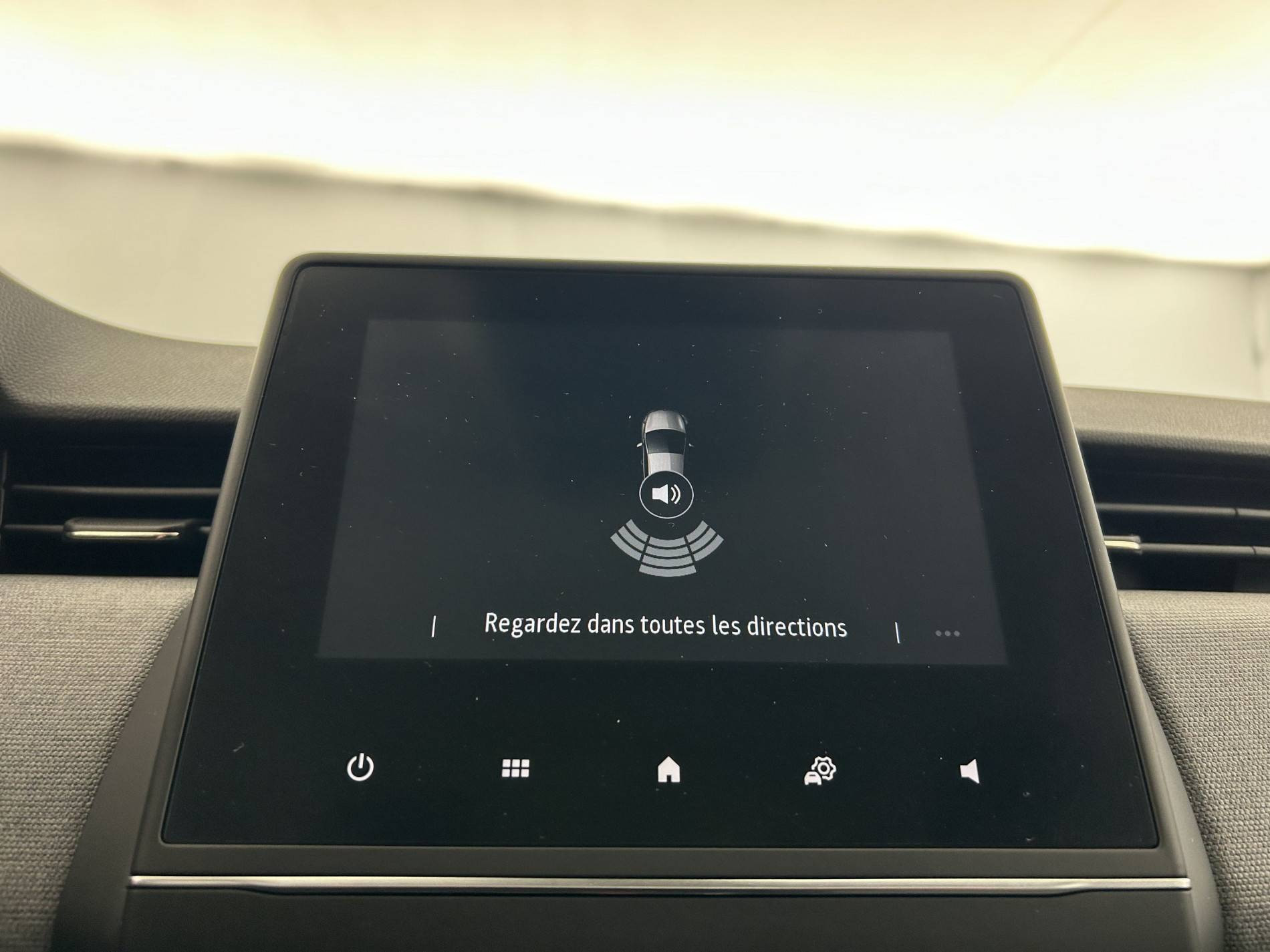 Vente en ligne Renault Clio 5 Clio E-Tech full hybrid 145 au prix de 20 890 €