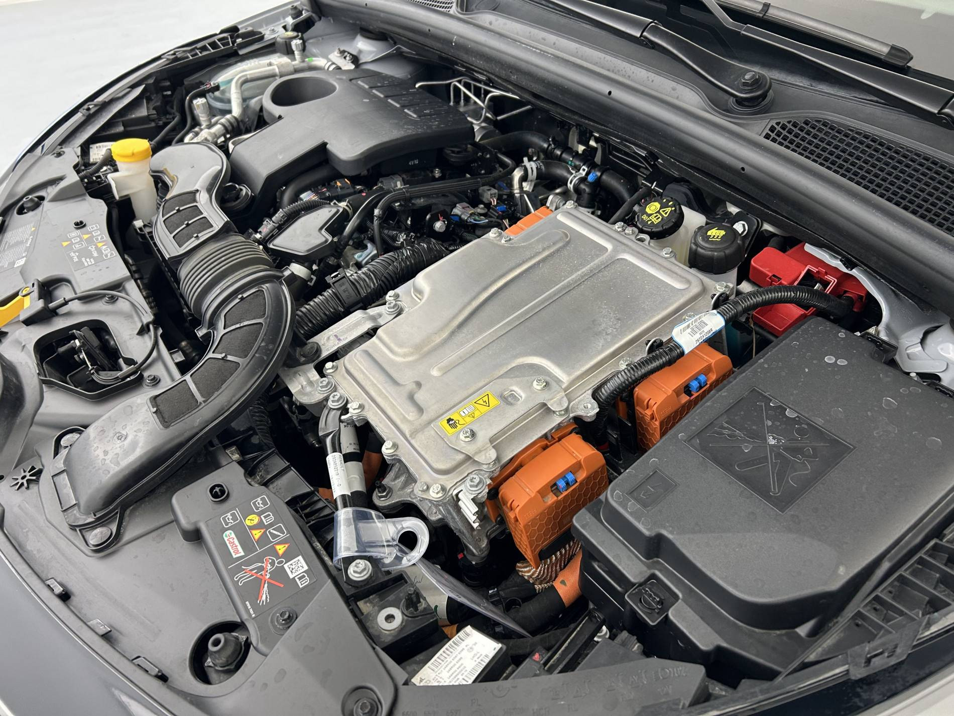 Vente en ligne Renault Clio 5 Clio E-Tech full hybrid 145 au prix de 20 890 €