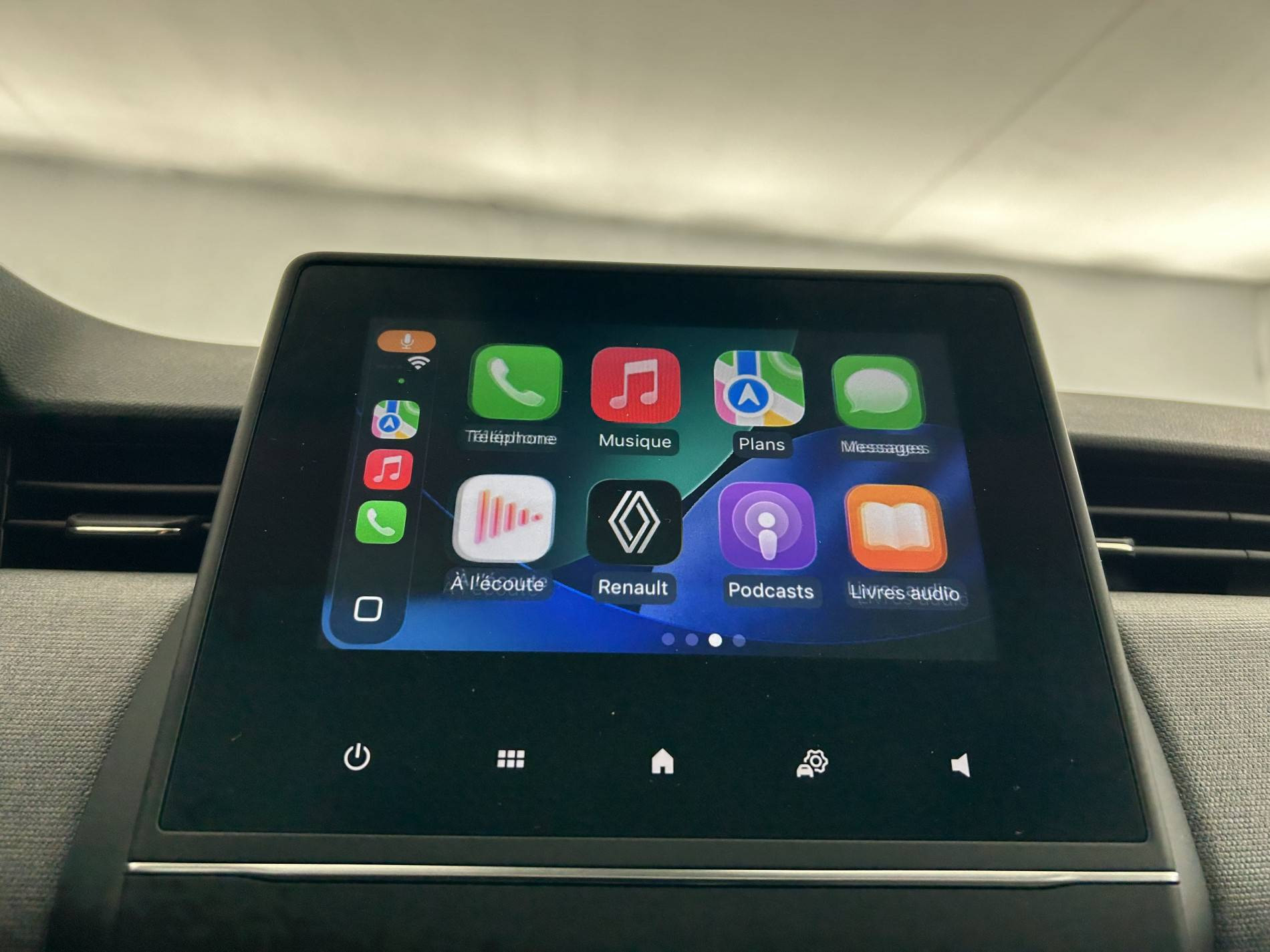 Vente en ligne Renault Clio 5 Clio E-Tech full hybrid 145 au prix de 20 890 €