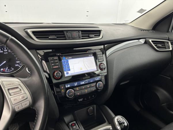 Vente en ligne Nissan Qashqai  1.2 DIG-T 115 au prix de 12 670 €