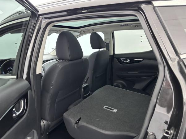 Vente en ligne Nissan Qashqai  1.2 DIG-T 115 au prix de 12 670 €