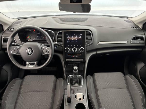 Vente en ligne Renault Megane 4  Blue dCi 115 au prix de 17 990 €