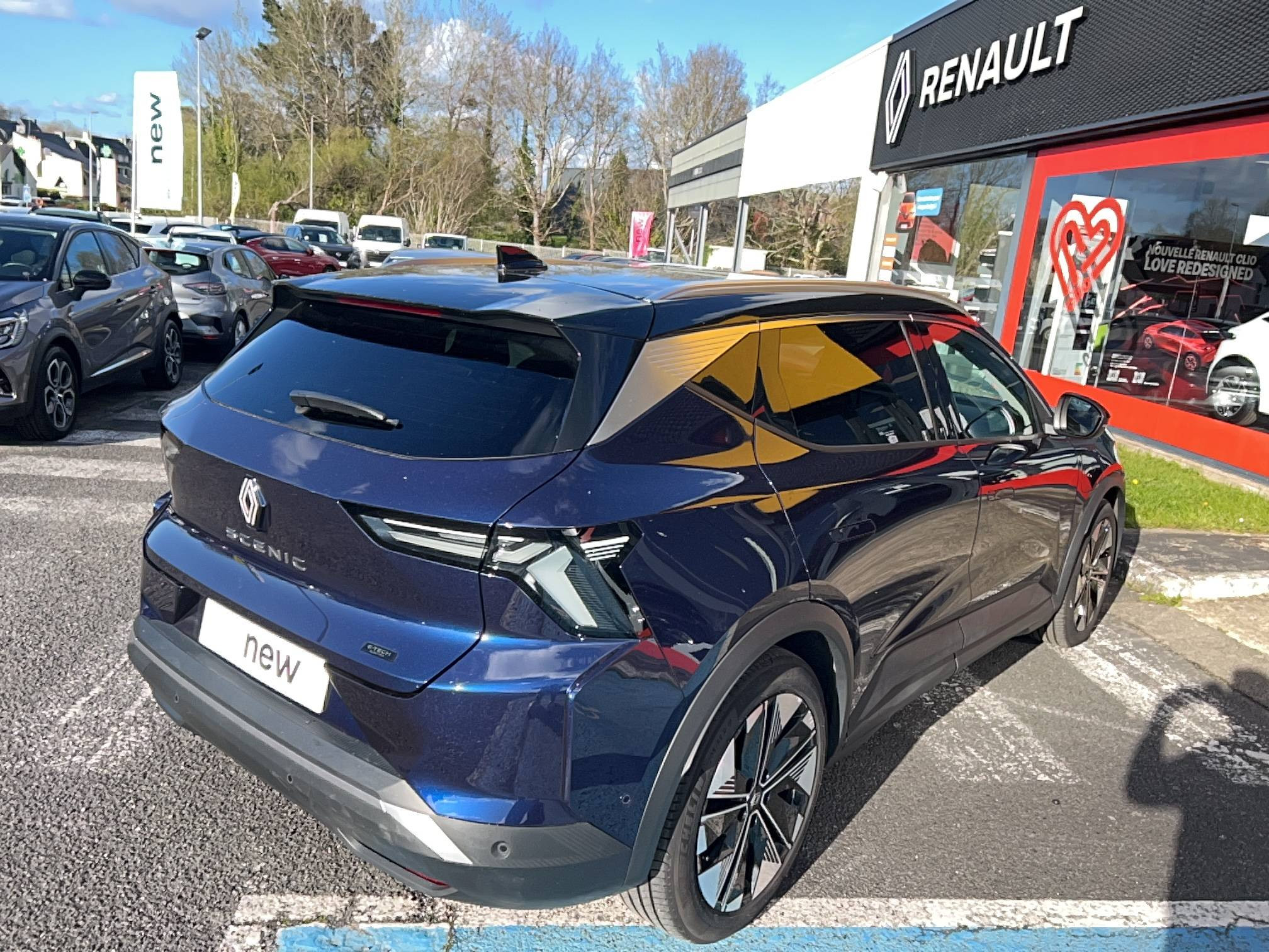 Vente en ligne Renault Scenic E-Tech  220 ch grande autonomie au prix de 37 390 €