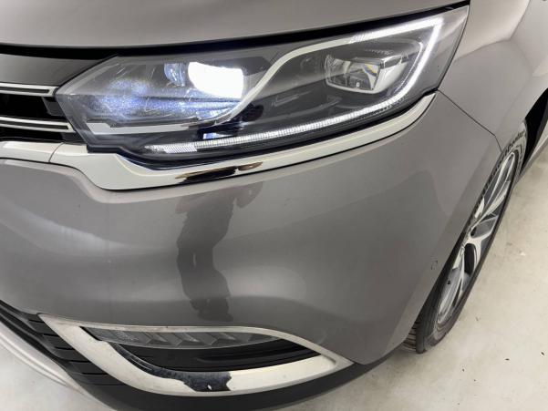 Vente en ligne Renault Espace 5 Espace dCi 160 Energy Twin Turbo au prix de 20 390 €