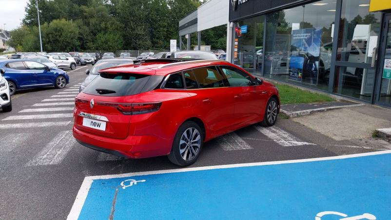 Vente en ligne Renault Megane 4 Estate  TCe 140 EDC au prix de 23 990 €