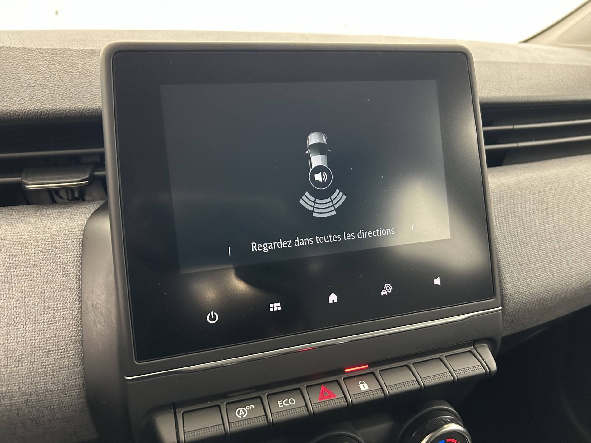 Vente en ligne Renault Clio 5 Clio TCe 90 au prix de 15 990 €