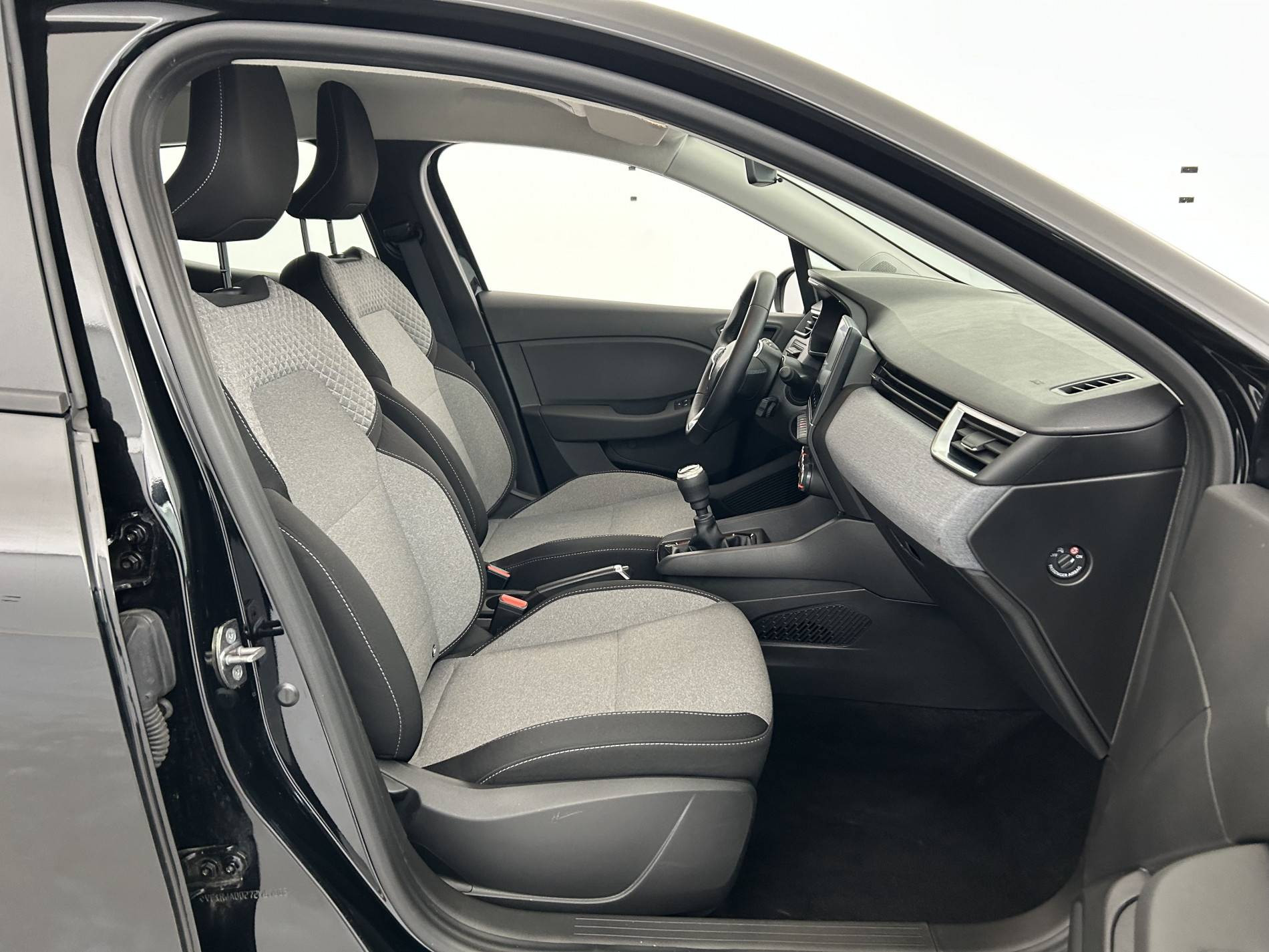 Vente en ligne Renault Clio 5 Clio TCe 90 au prix de 15 990 €