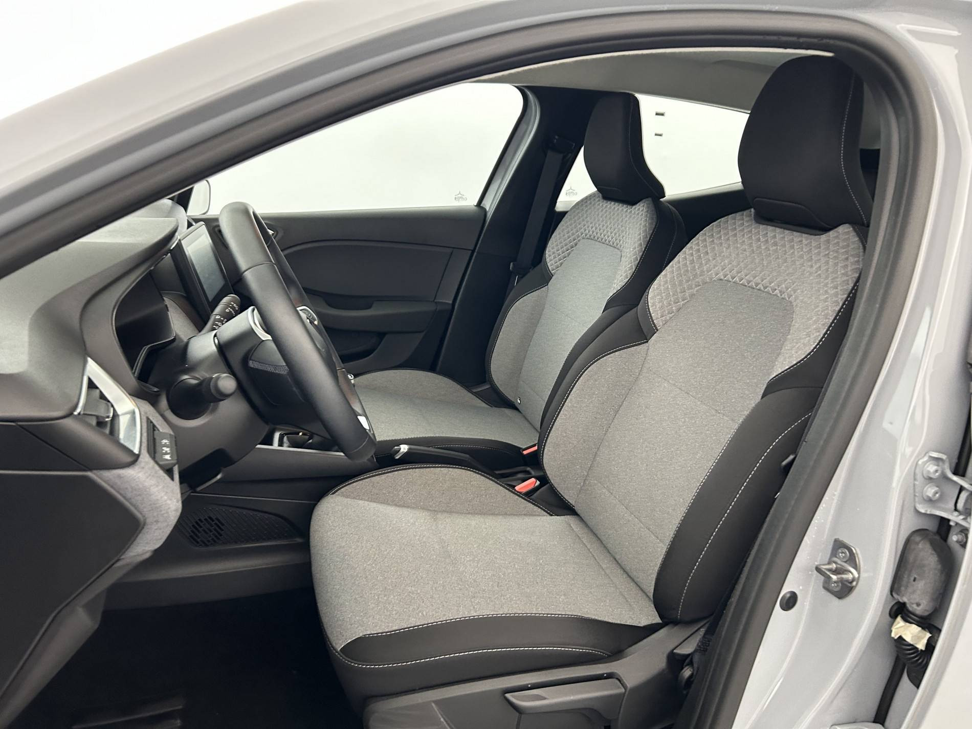 Vente en ligne Renault Clio 5 Clio TCe 90 au prix de 15 990 €