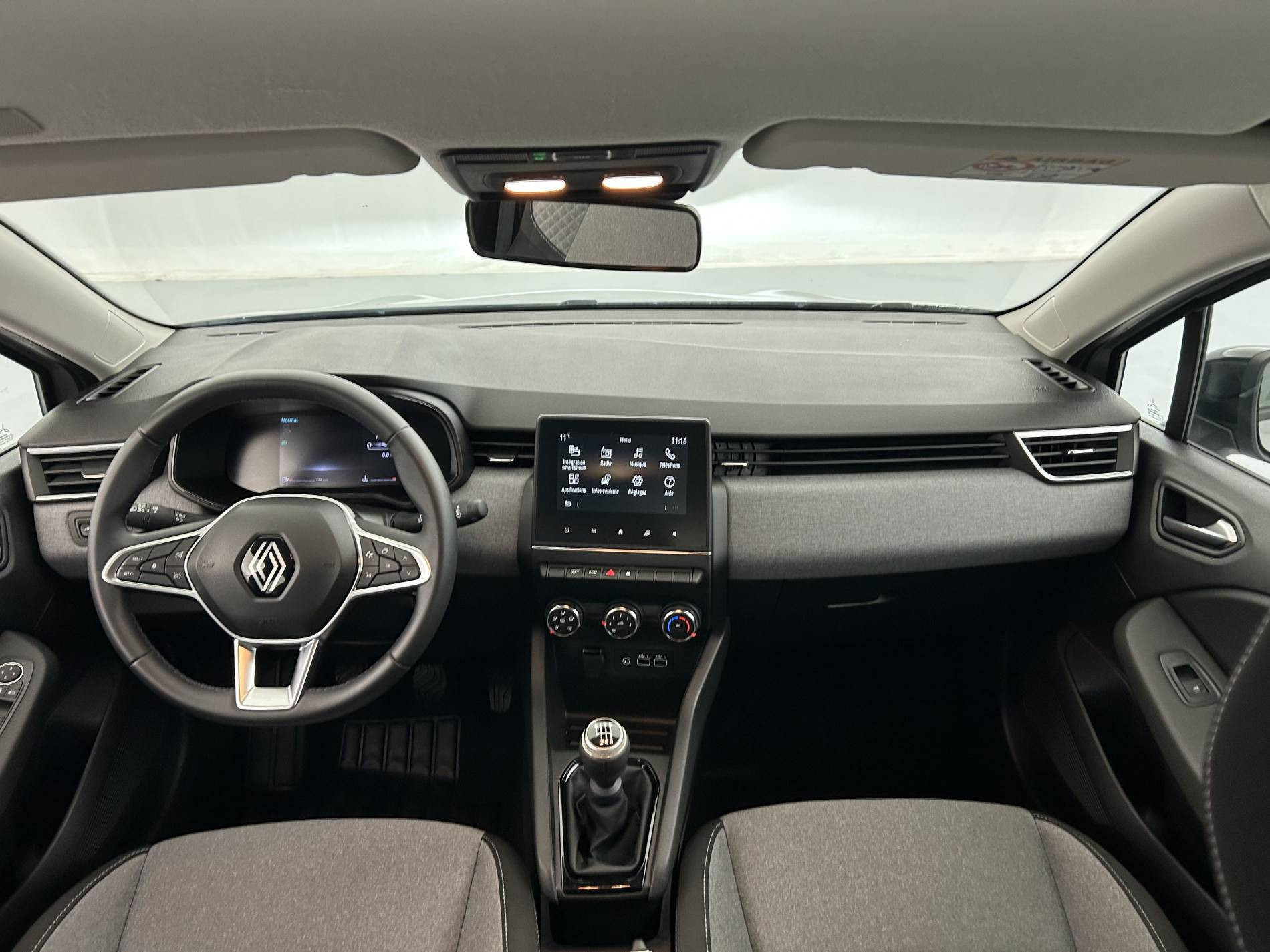 Vente en ligne Renault Clio 5 Clio TCe 90 au prix de 15 990 €