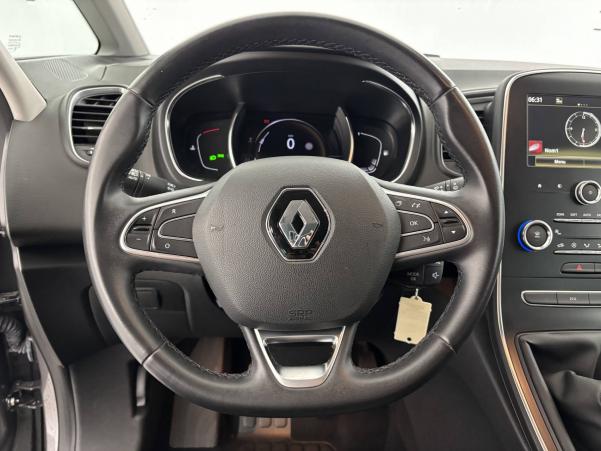 Vente en ligne Renault Grand Scenic 4 Grand Scenic Blue dCi 120 au prix de 18 300 €