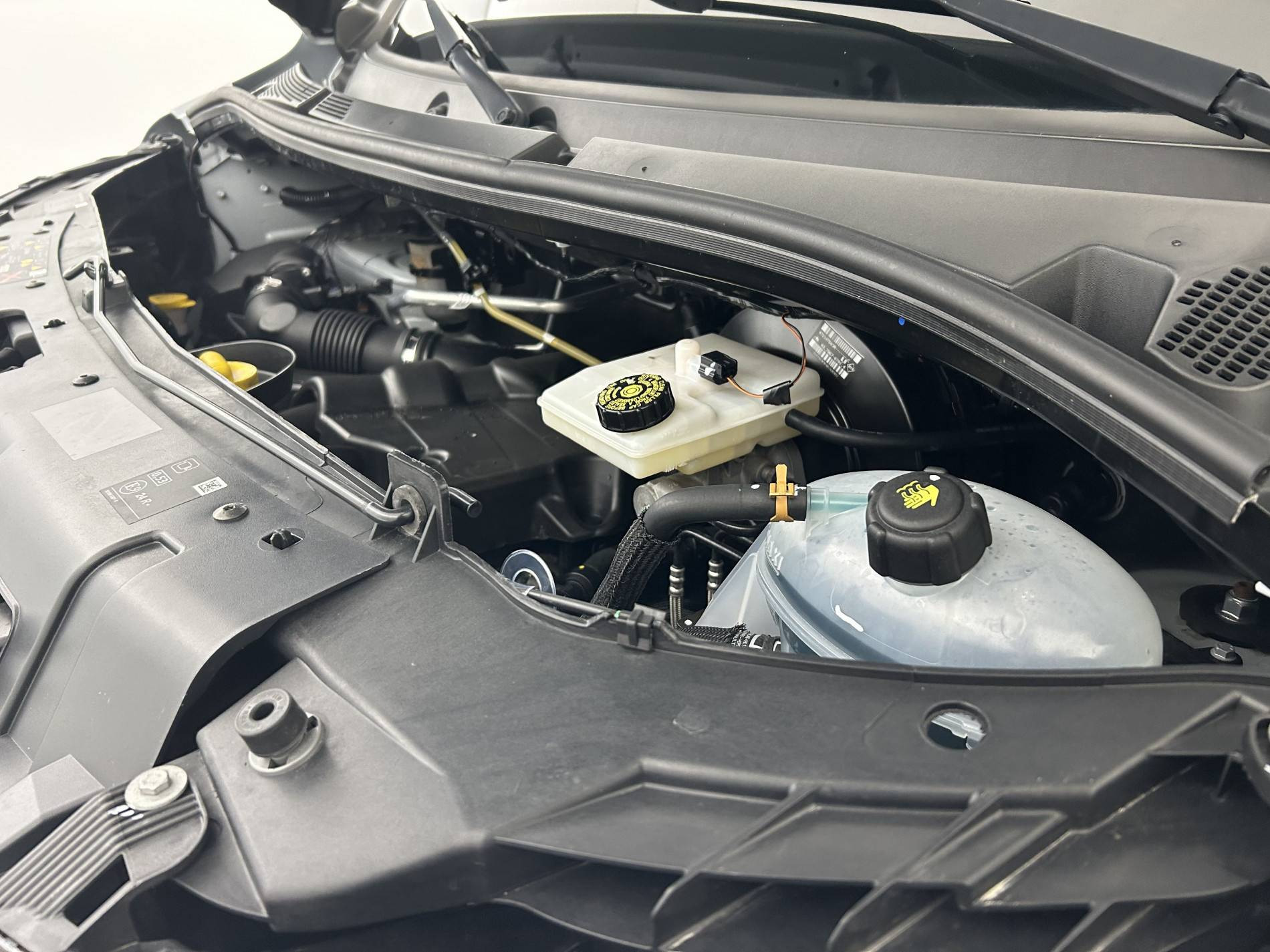 Vente en ligne Renault Master Fourgon MASTER FGN TRAC F3500 L2H2 BLUE DCI 135 au prix de 26 290 €