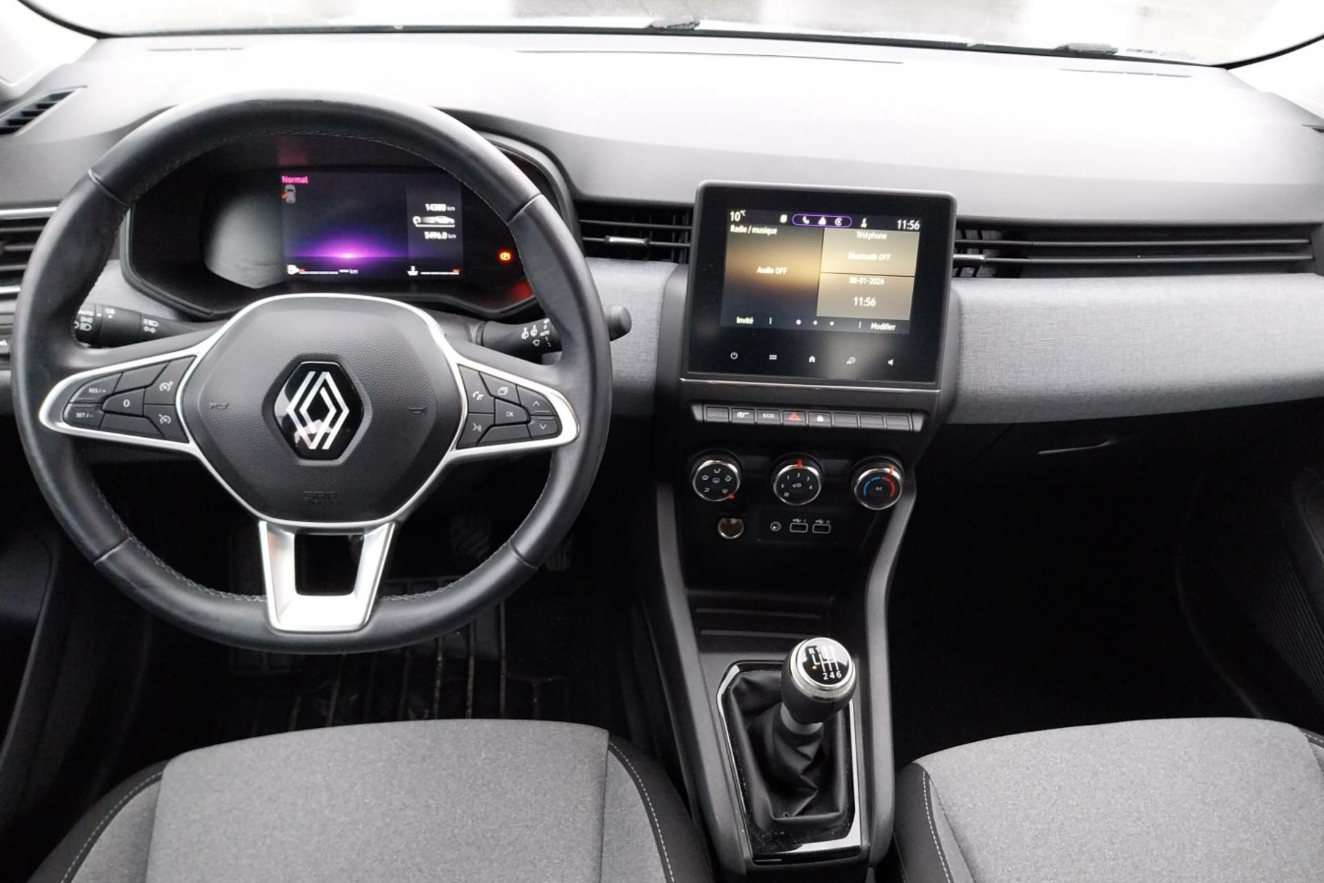 Vente en ligne Renault Clio 5 Clio TCe 90 au prix de 15 990 €