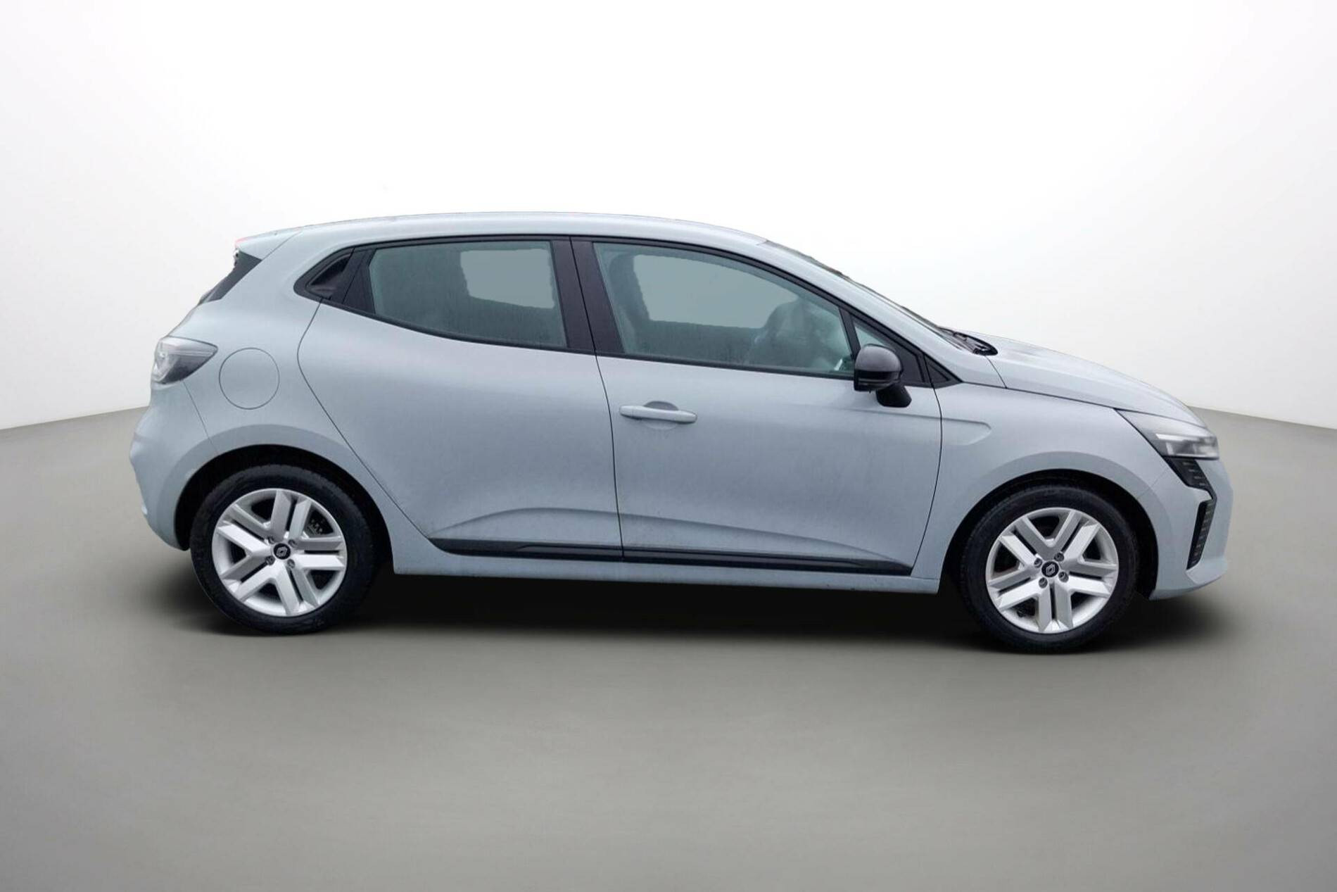 Vente en ligne Renault Clio 5 Clio TCe 90 au prix de 15 990 €