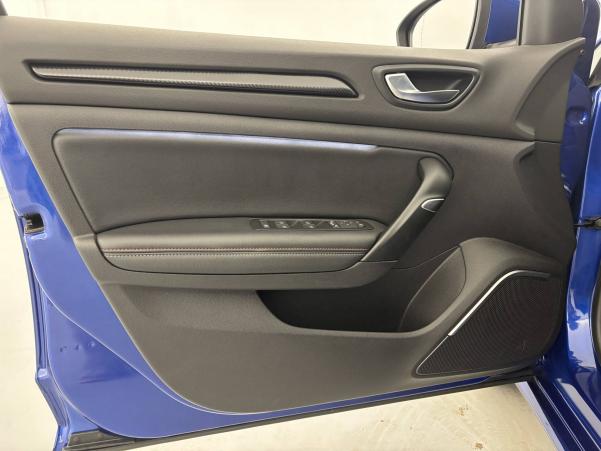 Vente en ligne Renault Megane 4 Mégane IV Berline TCe 160 EDC FAP au prix de 20 990 €