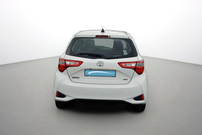 Vente en ligne Toyota Yaris Yaris Pro 110 VVT-i CVT au prix de 12 990 €
