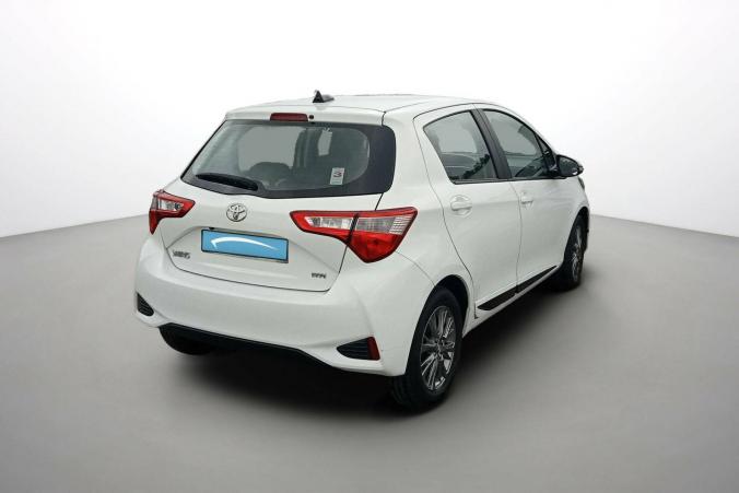 Vente en ligne Toyota Yaris Yaris Pro 110 VVT-i CVT au prix de 12 990 €