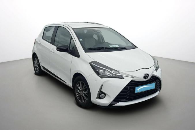 Vente en ligne Toyota Yaris Yaris Pro 110 VVT-i CVT au prix de 12 990 €