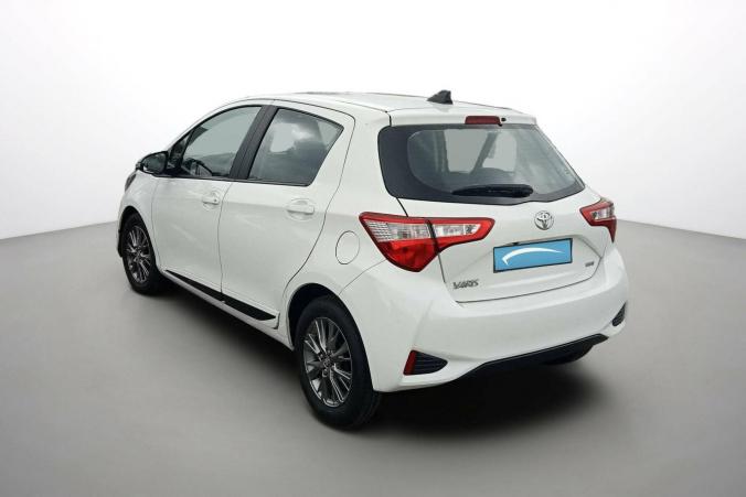 Vente en ligne Toyota Yaris Yaris Pro 110 VVT-i CVT au prix de 12 990 €