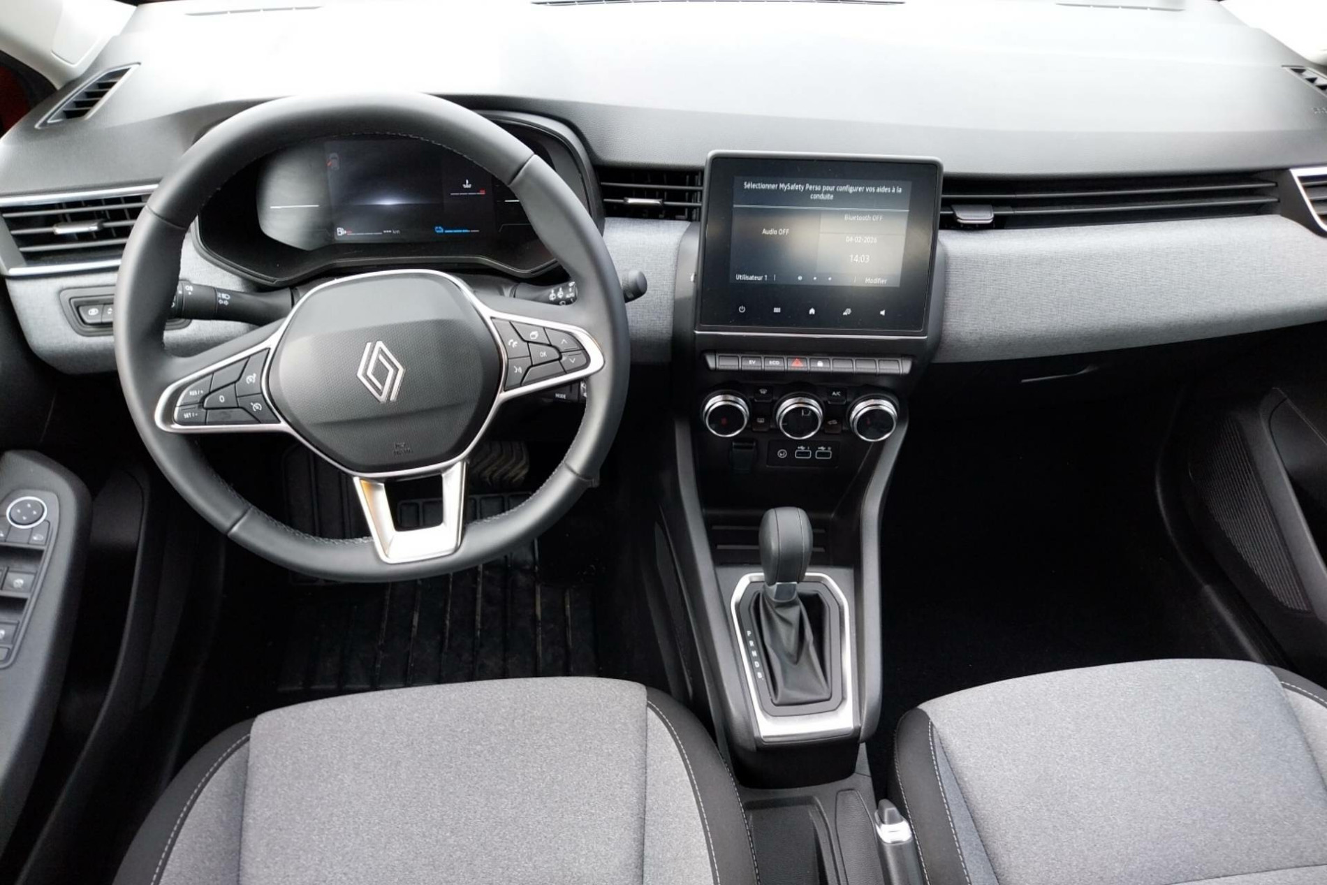 Vente en ligne Renault Clio 5 Clio E-Tech full hybrid 145 ch GSR2 au prix de 20 590 €