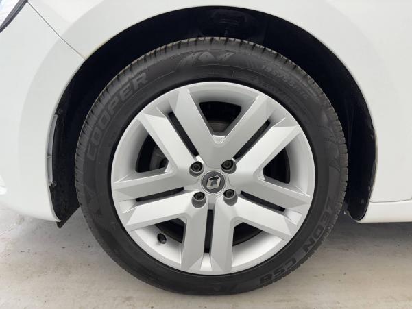 Vente en ligne Renault Clio 5 Clio TCe 100 au prix de 10 900 €