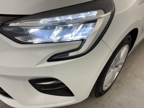 Vente en ligne Renault Clio 5 Clio TCe 100 au prix de 10 900 €