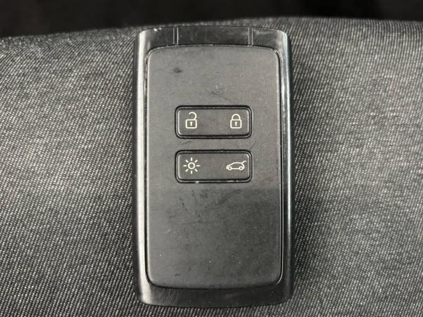 Vente en ligne Renault Clio 5 Clio TCe 100 au prix de 10 900 €