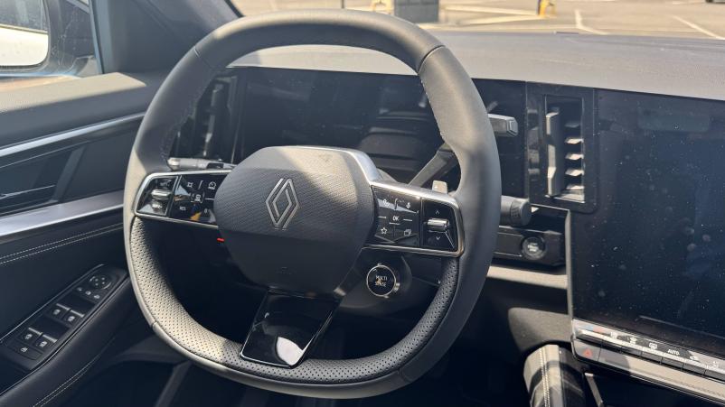 Vente en ligne Renault Rafale  E-Tech full hybrid 200 au prix de 43 800 €
