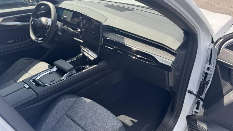 Vente en ligne Renault Rafale  E-Tech full hybrid 200 au prix de 43 800 €