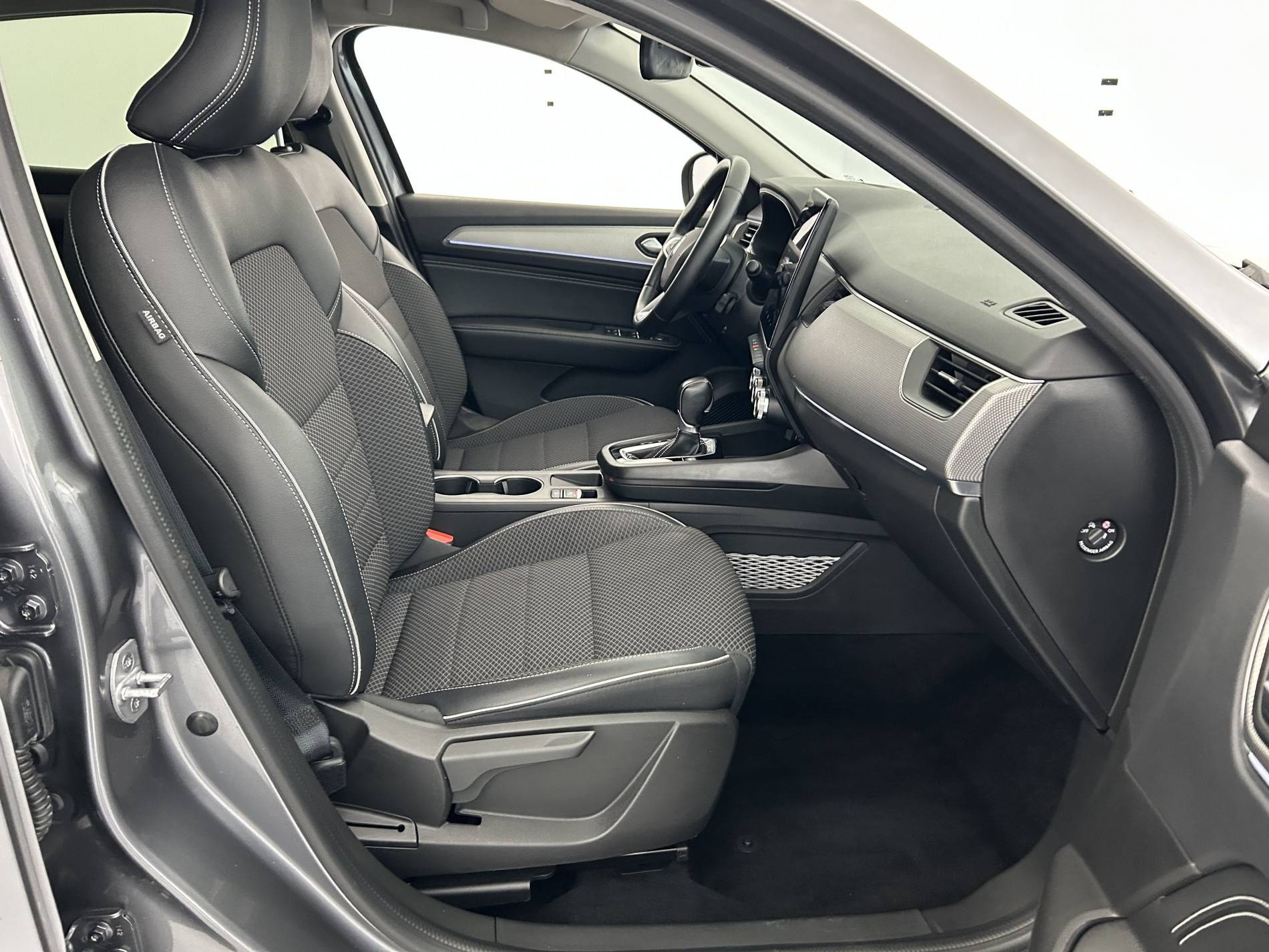 Vente en ligne Renault Arkana  E-Tech 145 - 21B au prix de 19 730 €