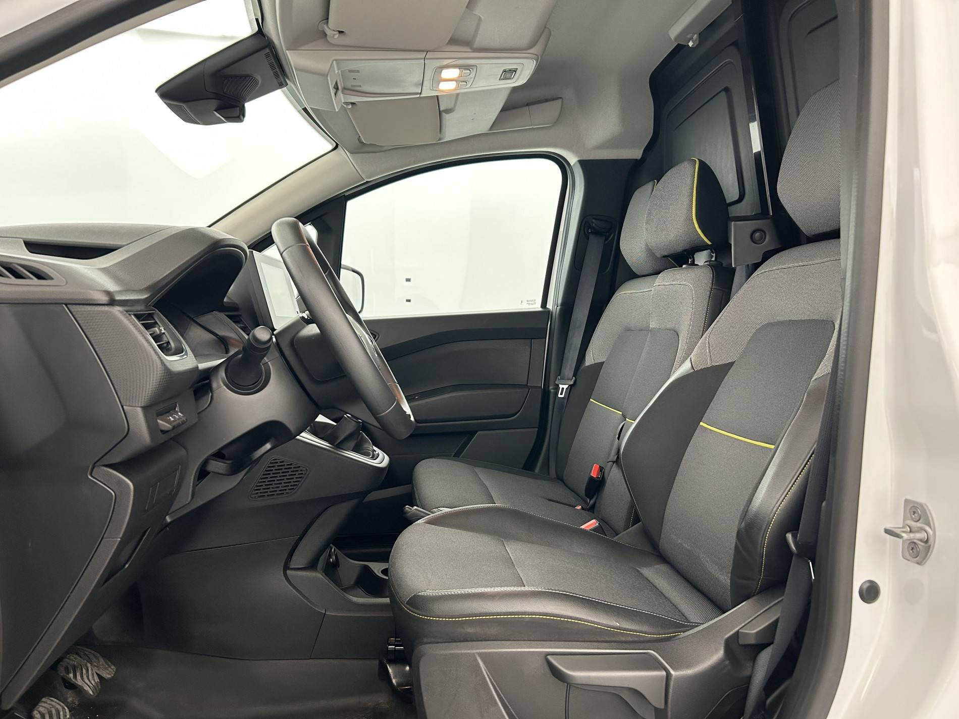 Vente en ligne Renault Kangoo Van  BLUE DCI 95 au prix de 18 900 €