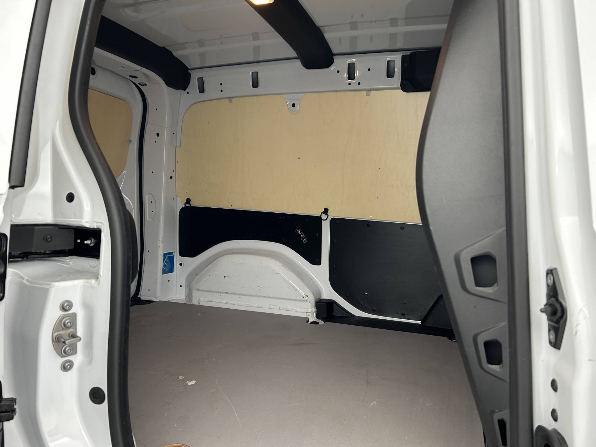 Vente en ligne Renault Kangoo Van  BLUE DCI 95 au prix de 18 900 €