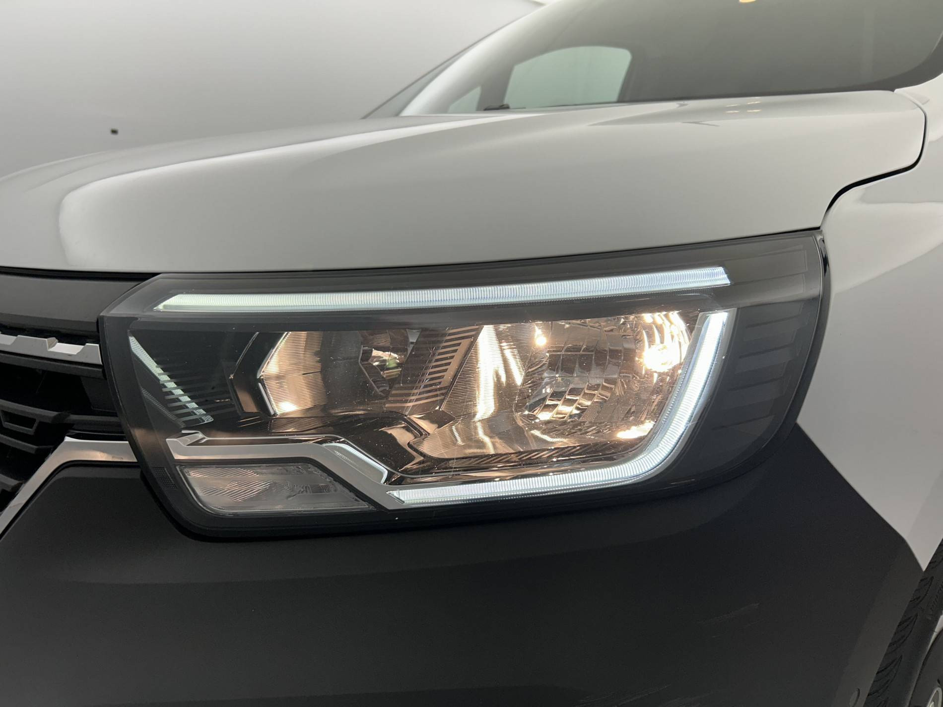 Vente en ligne Renault Kangoo Van  BLUE DCI 95 au prix de 18 900 €