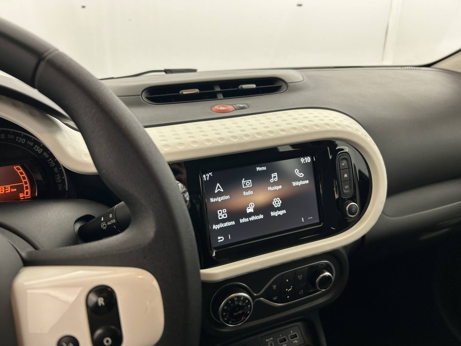 Vente en ligne Renault Twingo 3  SCe 65 au prix de 12 190 €