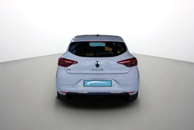 Vente en ligne Renault Clio 5 Clio TCe 100 au prix de 10 900 €