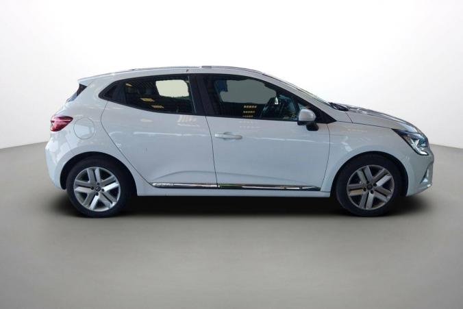 Vente en ligne Renault Clio 5 Clio TCe 100 au prix de 10 900 €