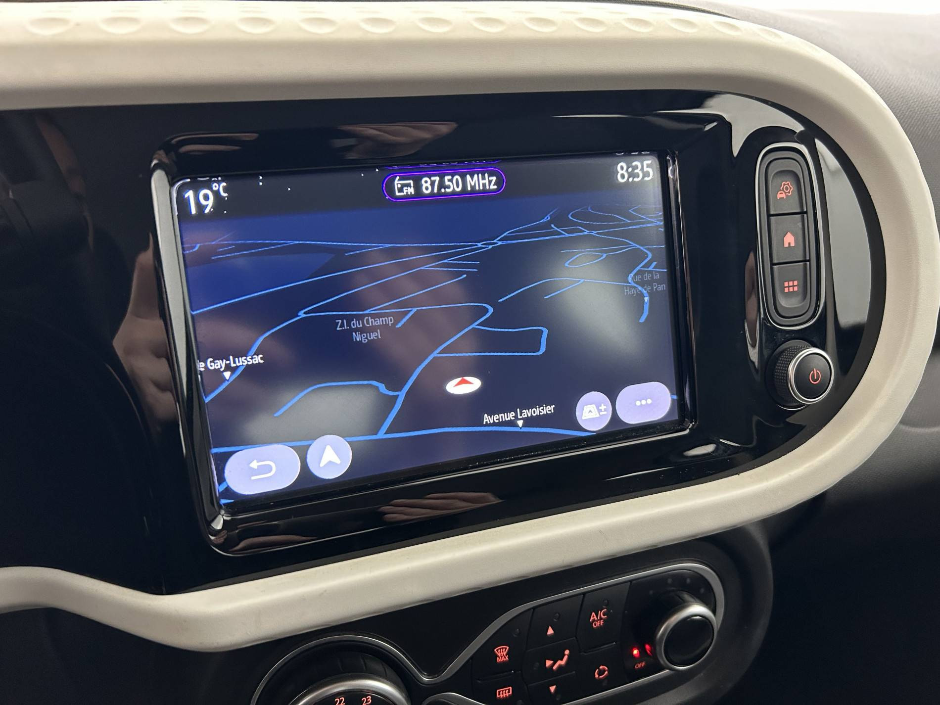 Vente en ligne Renault Twingo 3  SCe 65 au prix de 11 990 €