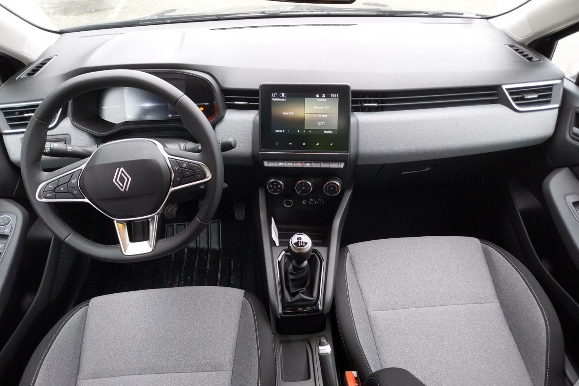 Vente en ligne Renault Clio 5 Clio Blue dCi 100 ch GSR2 au prix de 18 990 €