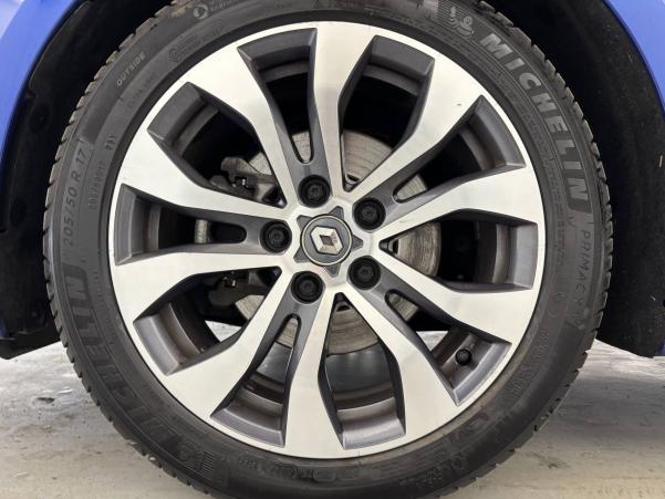 Vente en ligne Renault Megane 4  Blue dCi 115 EDC au prix de 23 790 €