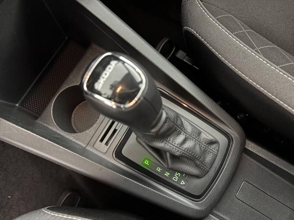 Vente en ligne Skoda Fabia  1.0 TSI 110 ch DSG7 au prix de 13 490 €