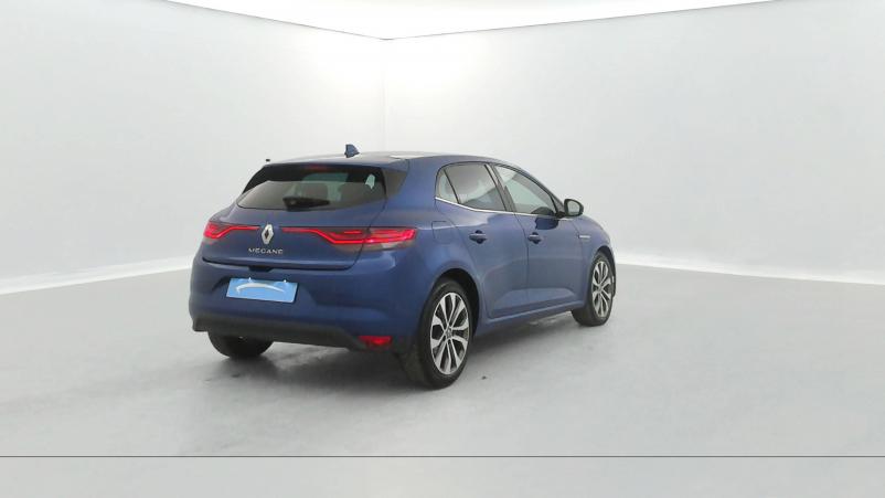 Vente en ligne Renault Megane 4  Blue dCi 115 EDC au prix de 23 790 €