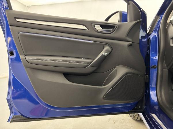 Vente en ligne Renault Megane 4  Blue dCi 115 EDC au prix de 23 790 €