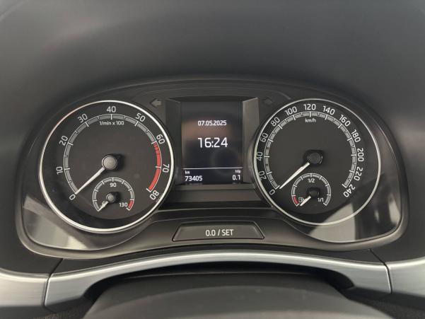 Vente en ligne Skoda Fabia  1.0 TSI 110 ch DSG7 au prix de 13 490 €