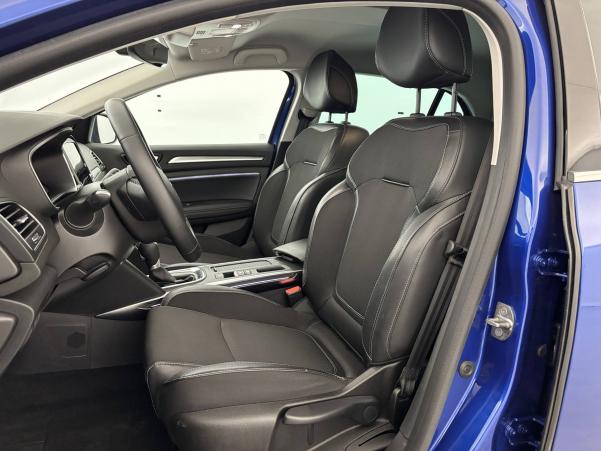 Vente en ligne Renault Megane 4  Blue dCi 115 EDC au prix de 23 790 €