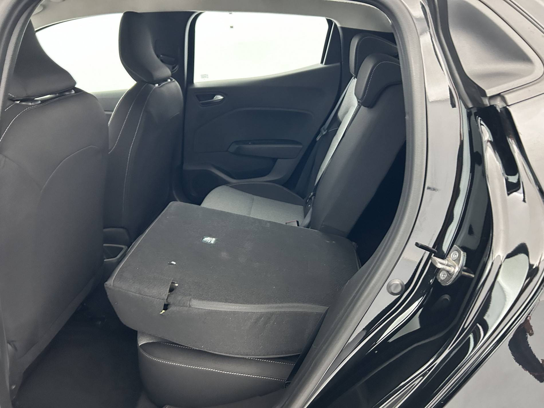 Vente en ligne Renault Clio 5 Clio TCe 90 au prix de 15 490 €